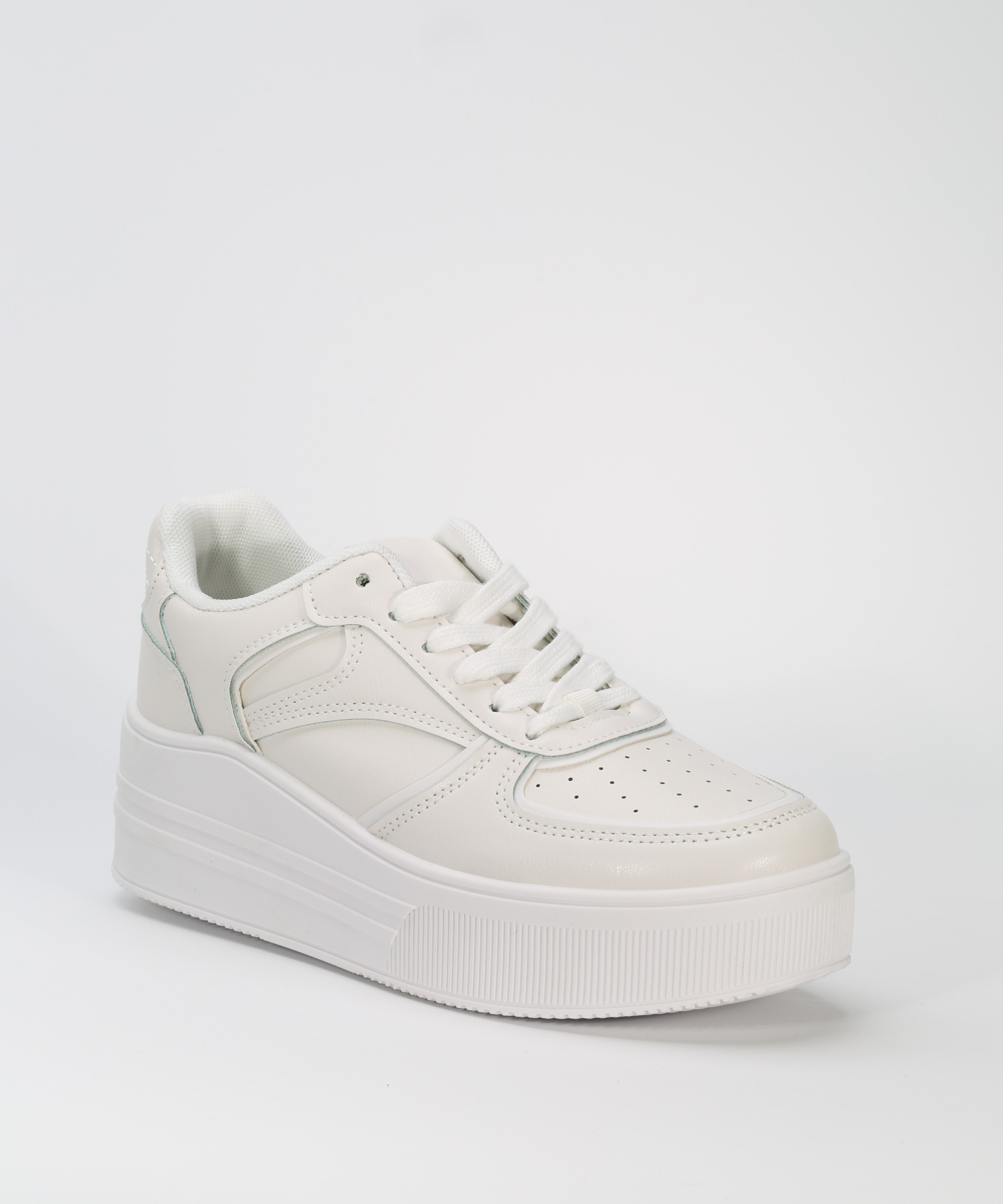 Zapatilla casual monocolor